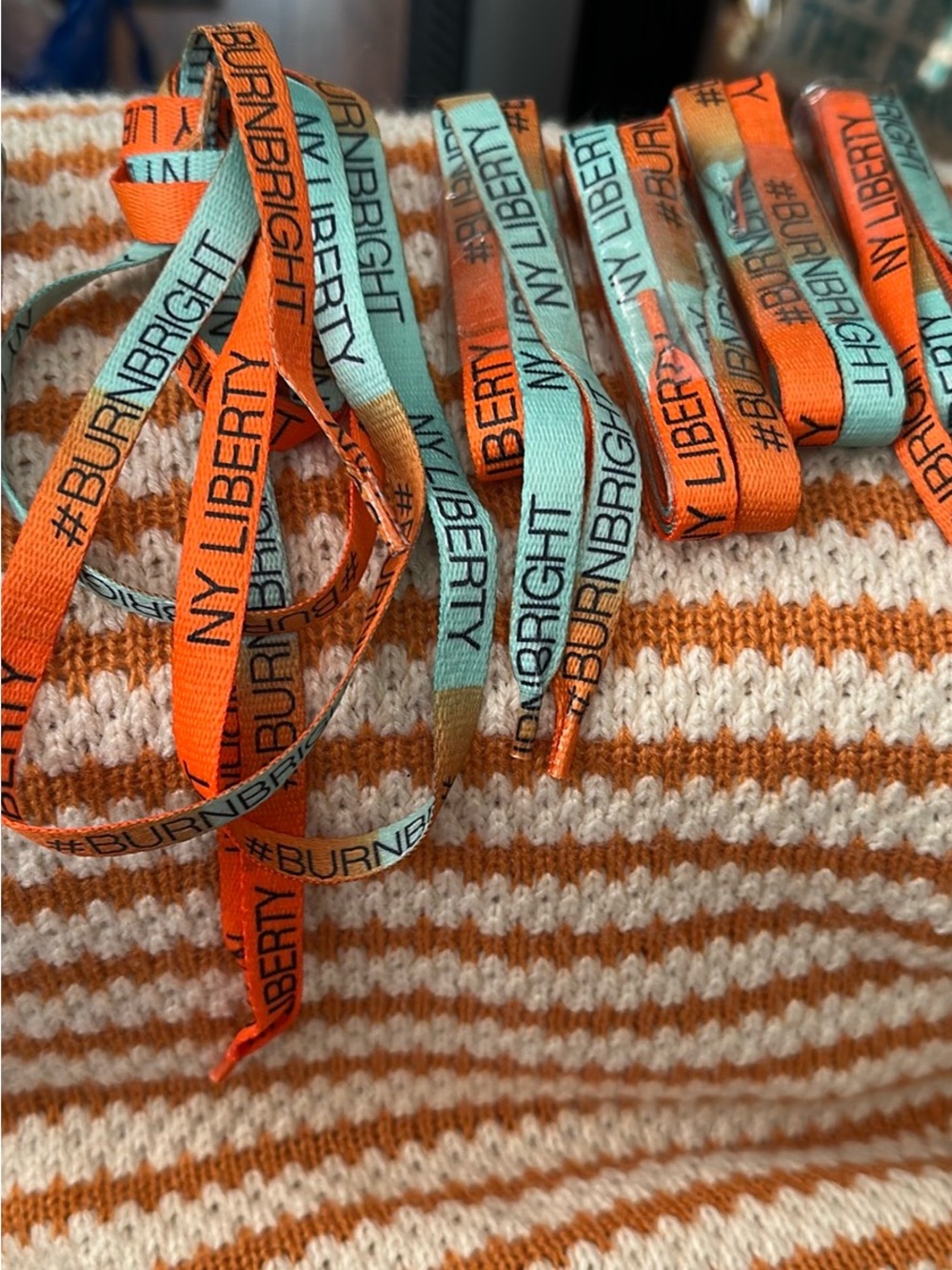 #BURNBRIGHT NY LIBERTY shoelaces in Orange & Mint